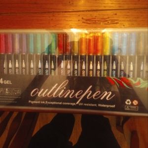 Outline pens